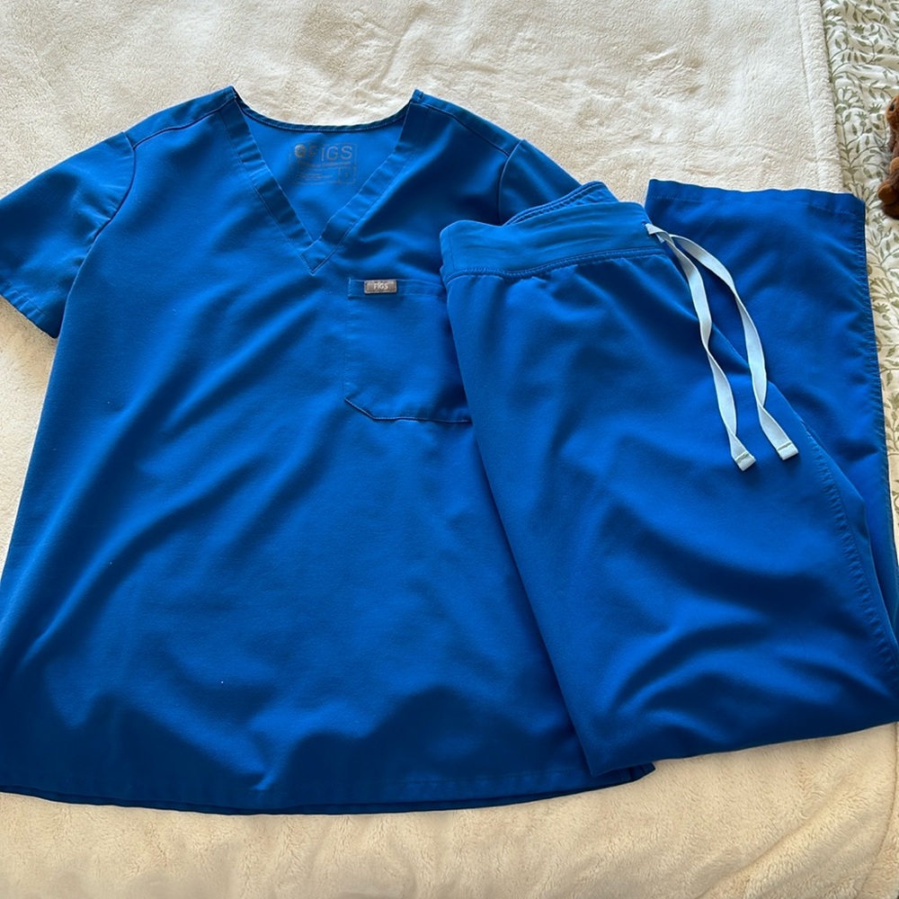 COPY - Figs Blue scrubs